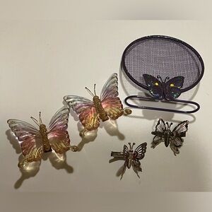 LOT OF BUTTERFLY THEMED ITEMS.